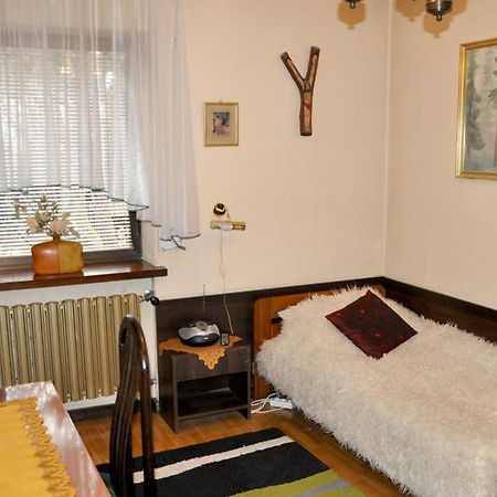 Pokoje Goscinne Pod Sikornikiem Красков Екстериор снимка